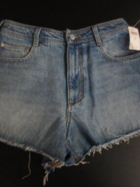 ANTROPOLOGIE PILCRO CUT OFF DENIM SHORTS - MEDIUM WASH - WOMENS SIZE 28